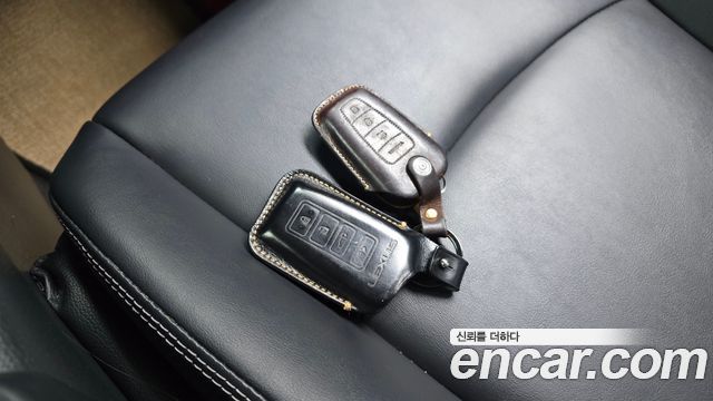 Toyota RAV4 2019 — photo 27