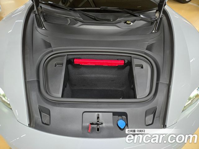 Porsche Taycan 2024 — photo 12