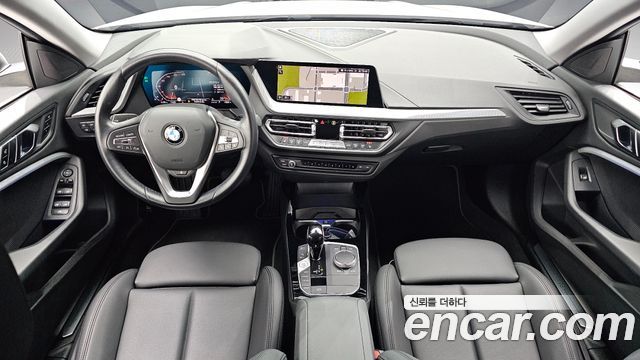 BMW 2-Series 2023 — photo 10