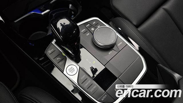 BMW 2-Series 2023 — photo 12