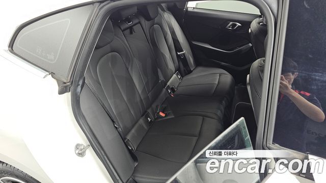BMW 2-Series 2023 — photo 17