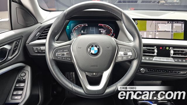 BMW 2-Series 2023 — photo 18