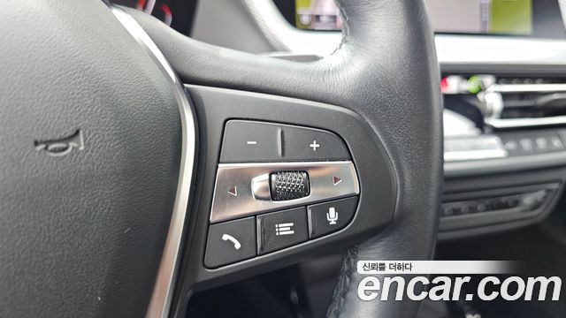 BMW 2-Series 2023 — photo 24