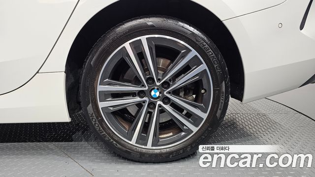 BMW 2-Series 2023 — photo 7