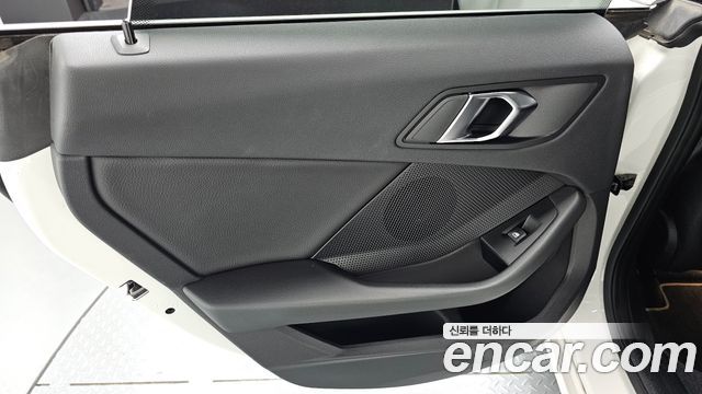BMW 2-Series 2023 — photo 15