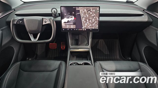 Tesla Model Y 2025 — photo 10
