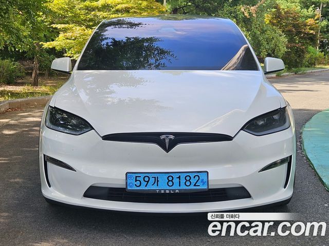 Tesla Model X 2023 — photo 1