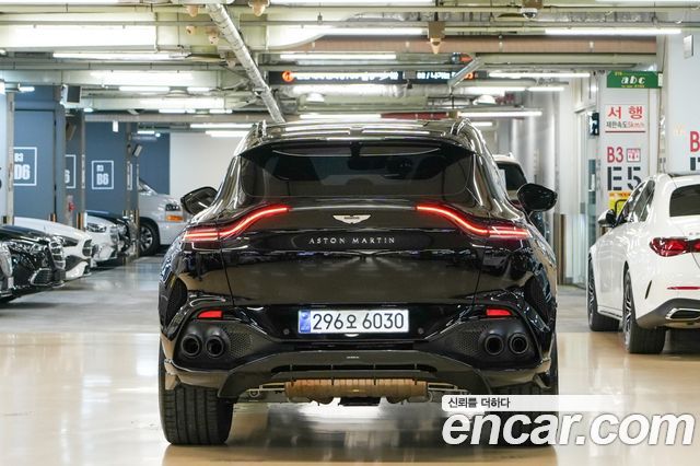 Aston Martin DBX 2024 — photo 3