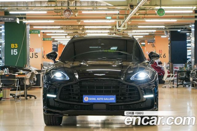 Aston Martin DBX 2024 — photo 4