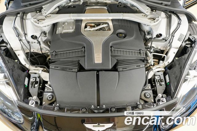 Aston Martin DBX 2024 — photo 5