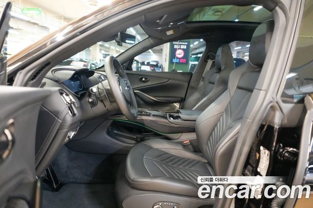 Aston Martin DBX 2024 — photo 12
