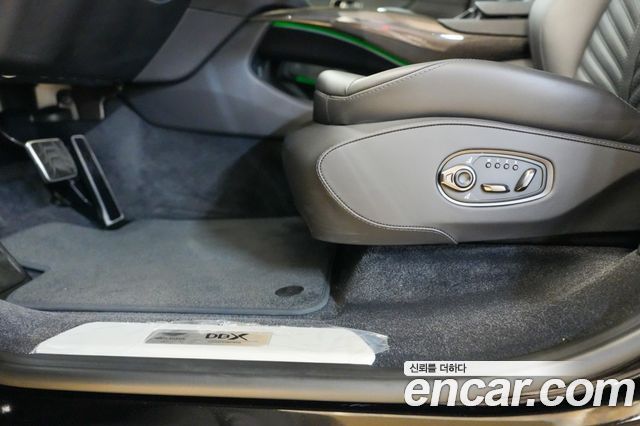 Aston Martin DBX 2024 — photo 14