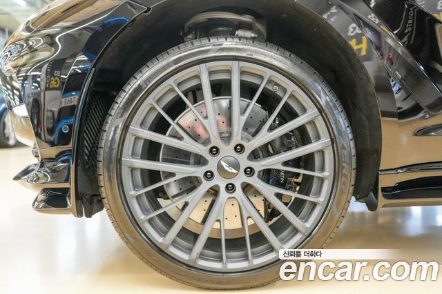 Aston Martin DBX 2024 — photo 19