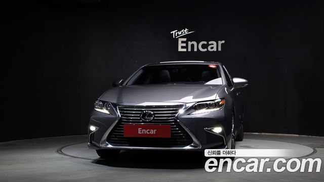 Lexus ES 2017 — photo 3