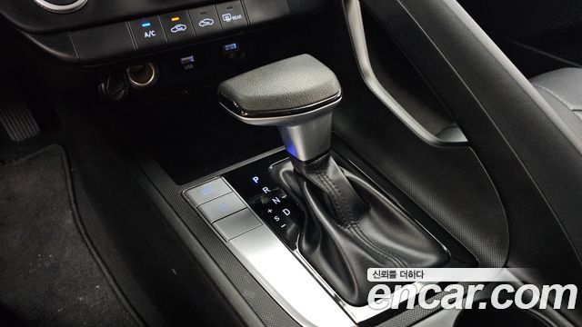 Hyundai AVANTE 2021 — photo 12