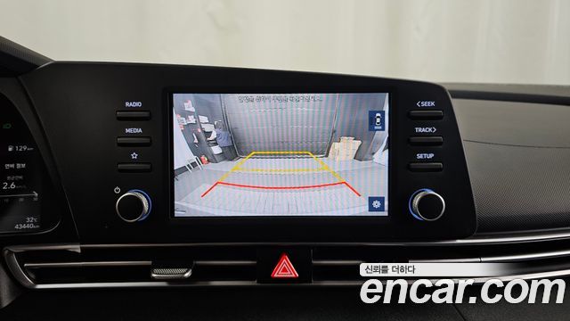 Hyundai AVANTE 2021 — photo 22