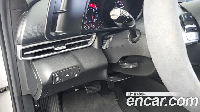 Hyundai AVANTE 2021 — photo 24
