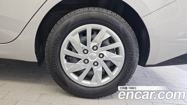 Hyundai AVANTE 2021 — photo 7