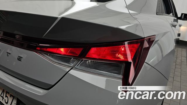 Hyundai AVANTE 2021 — photo 9