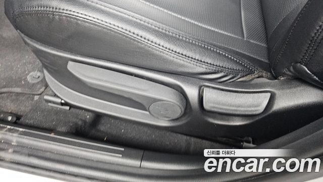 Hyundai AVANTE 2021 — photo 32