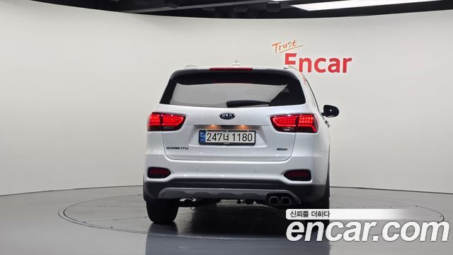 Kia Sorento 2018 — photo 4
