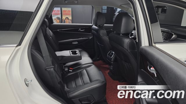 Kia Sorento 2018 — photo 17