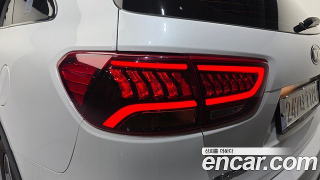 Kia Sorento 2018 — photo 9