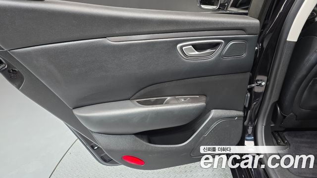 Renault Korea SM6 2019 — photo 15