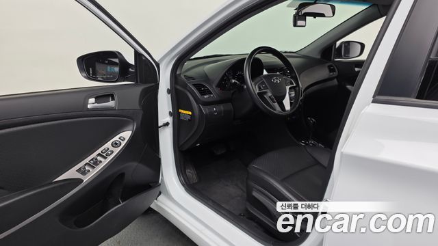 Hyundai Accent 2016 — photo 13