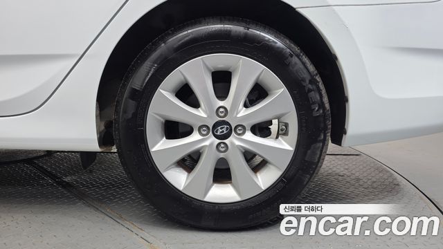 Hyundai Accent 2016 — photo 7