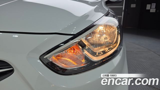 Hyundai Accent 2016 — photo 8