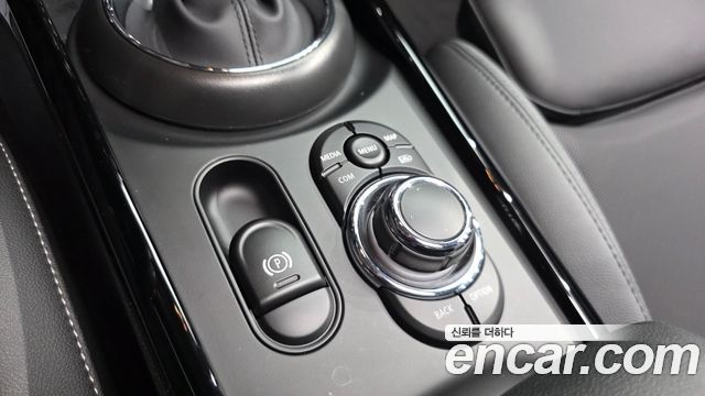 Mini Clubman 2024 — photo 37