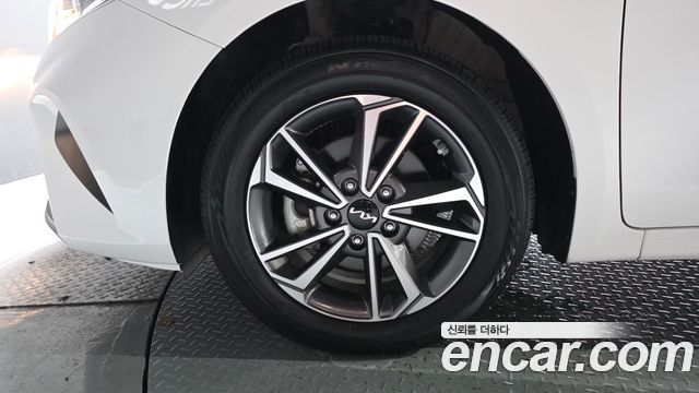 Kia K3 2024 — photo 5
