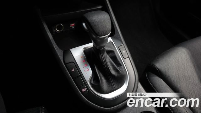 Kia K3 2024 — photo 12