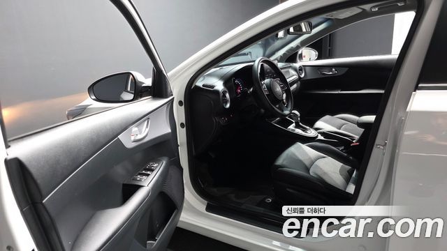 Kia K3 2024 — photo 13
