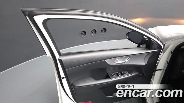 Kia K3 2024 — photo 14