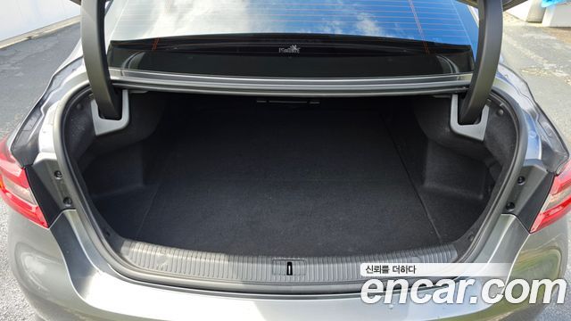 Renault Korea SM6 2019 — photo 28