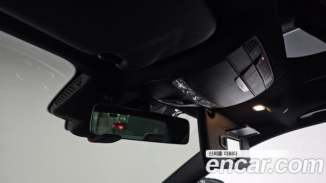Mercedes-Benz E-Class 2022 — photo 23
