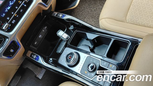 Kia Sorento 2023 — photo 12
