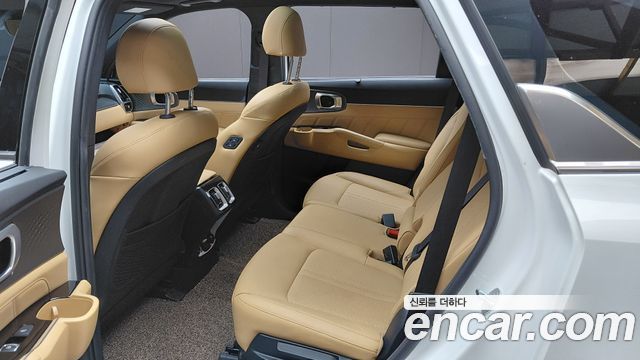 Kia Sorento 2023 — photo 18