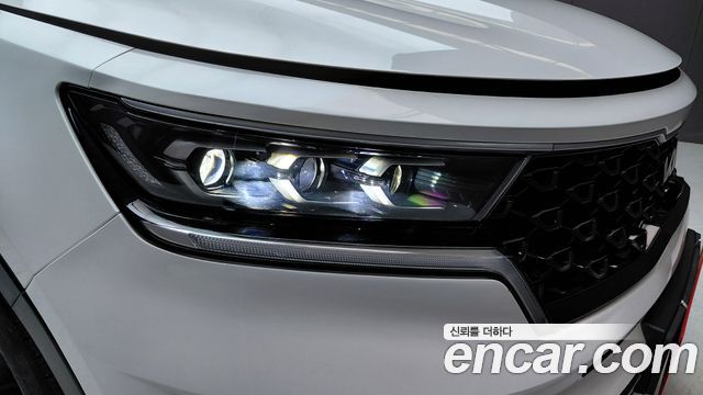 Kia Sorento 2023 — photo 8
