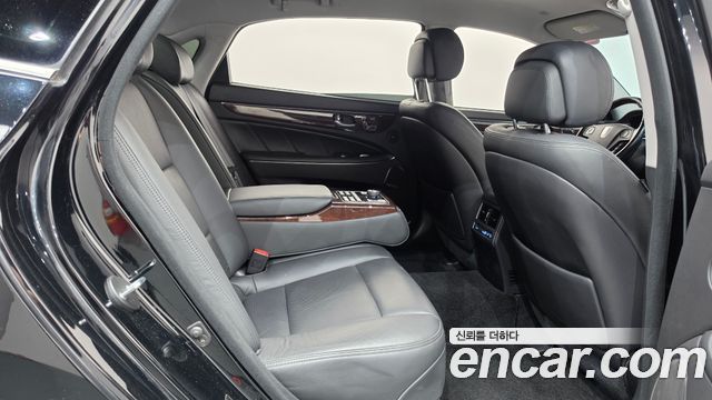 Hyundai Equus 2015 — photo 17