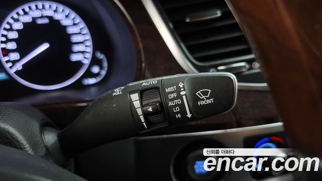 Hyundai Equus 2015 — photo 28