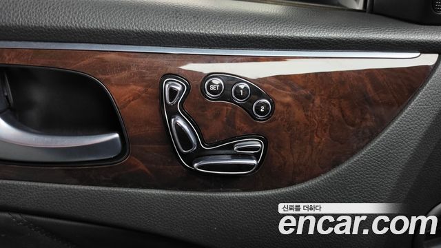Hyundai Equus 2015 — photo 32