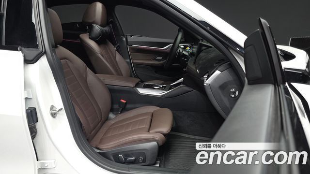 BMW 4-Series 2026 — photo 11