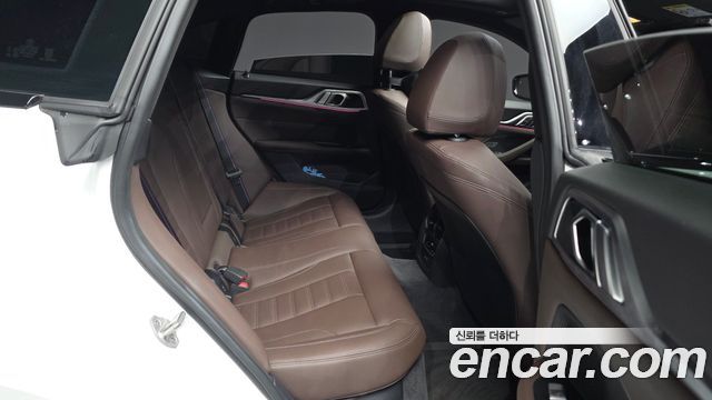 BMW 4-Series 2026 — photo 12