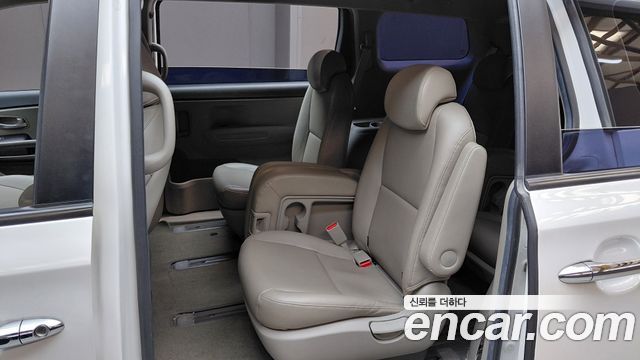 Kia Canival 2020 — photo 18