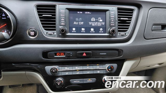 Kia Canival 2020 — photo 23