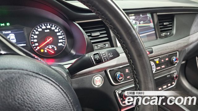 Kia K7 2016 — photo 17