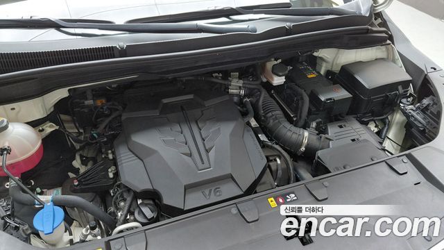 Kia Canival 2023 — photo 6